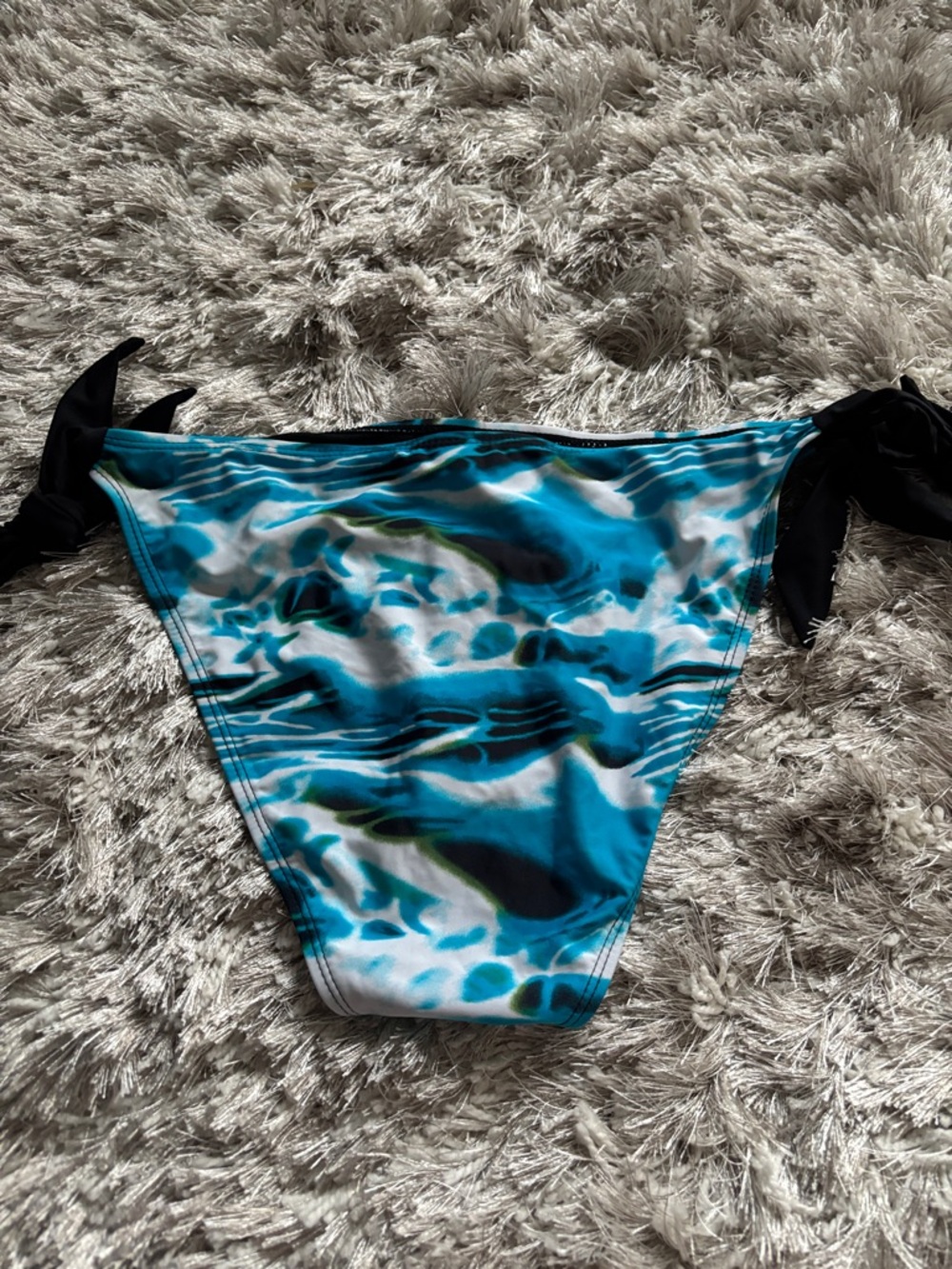 NEW Bikini Bottom💙 - Picture 2 of 3